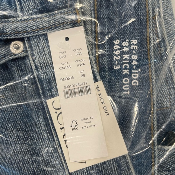 J.Crew | NWT | Mid-Rise Relaxed Kickout Jean | Abby Wash | 29 - Picture 4 of 4